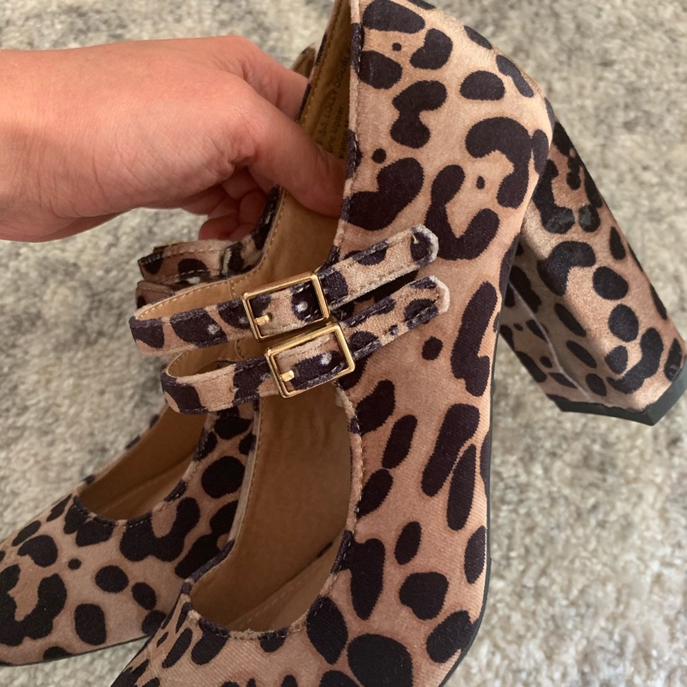 Leopard Heels - Picture 7 of 7